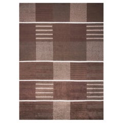 Rug & Kilim's Scandinavian Style Rug with Brown and Cream Geometric Patterns (tapis de style scandinave avec des motifs géométriques de couleur Brown et Cream)
