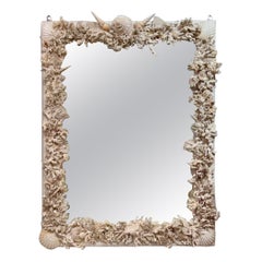 Vieux miroir coquillage de Palm Beach