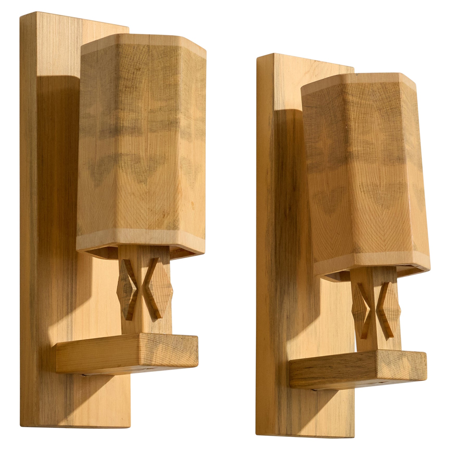 Guns Hemslöjd, Wall Lights, Wood, Sweden, 1970s For Sale
