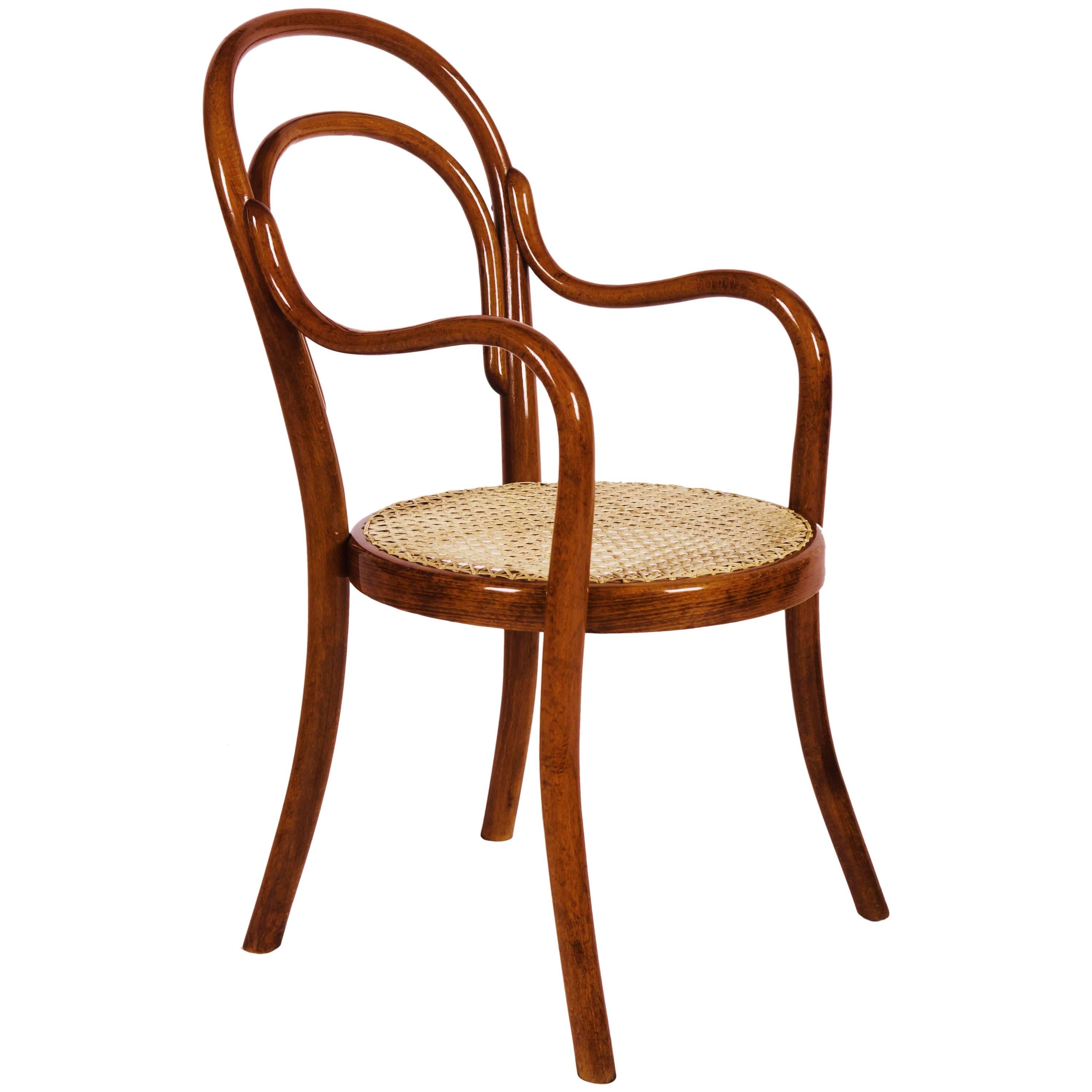 Kinderstuhl aus Bugholz von Thonet im Angebot