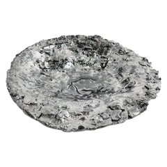 Plato Escultórico de Textura Volcánica - Arte Cerámico Wabi-Sabi Hecho a Mano