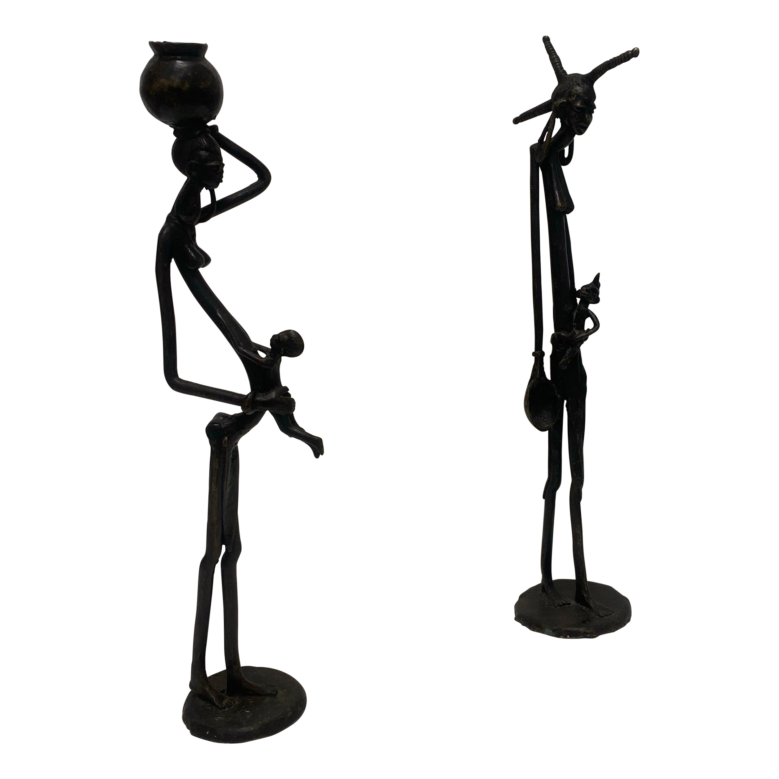 Sculture Masai alte in bronzo 1960s Vintage Kenya Madre Bambino Stile Giacometti