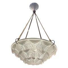 Lustre en verre Gaillon Art Déco  par R.Lalique