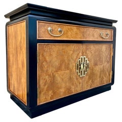 Servidor Chin Hua Chinoiserie de Raymond Sobota para Century Furniture. Alrededor de 1960