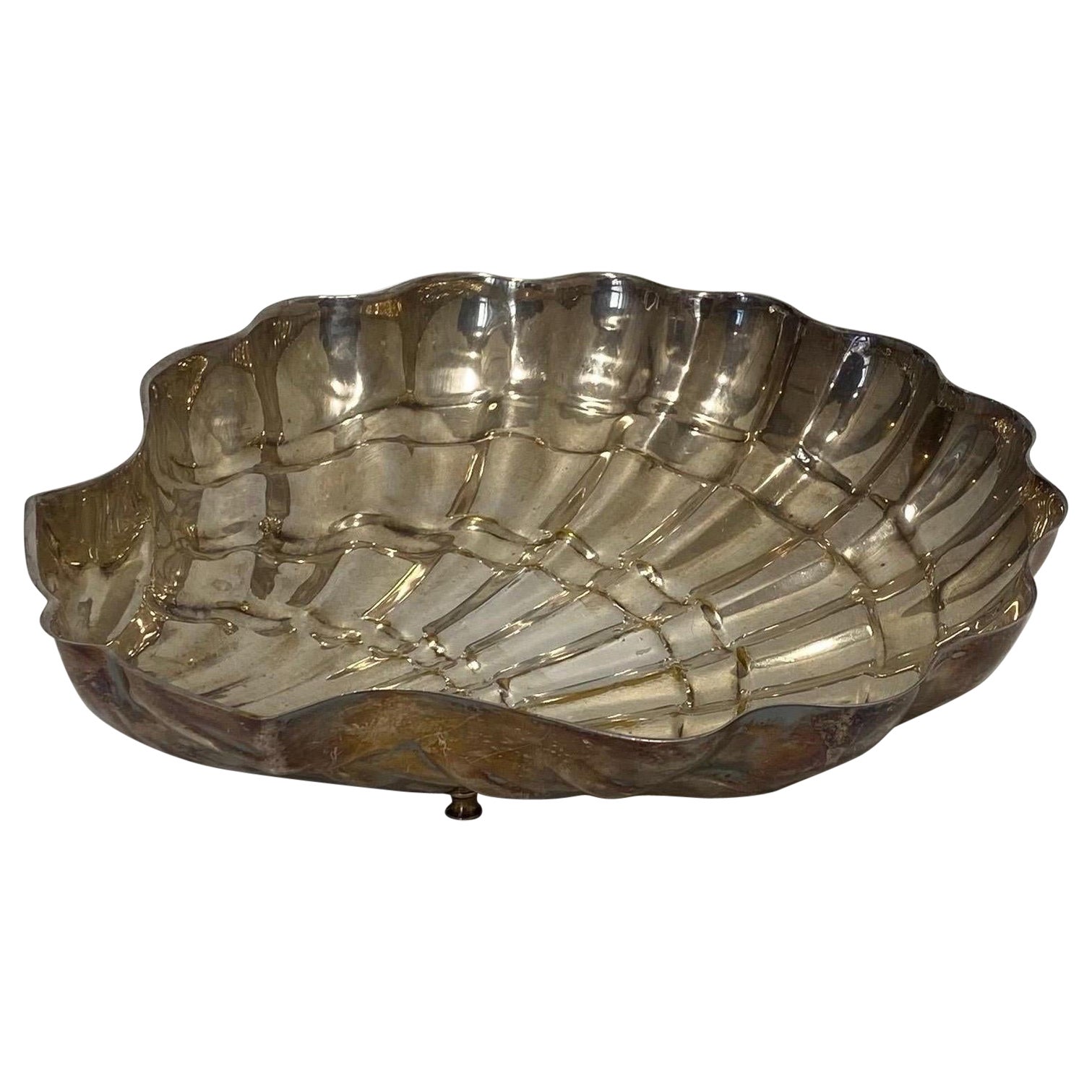 Grande piatto in argento placcato con conchiglie marine Hollywood Regency Art Deco Italiano anni '70