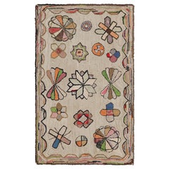 Antique Hooked Rug in Beige with Polychromatic Patterns - Rug & Kilim