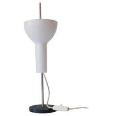 Lampada da scrivania minimalista regolabile del Mid-Century Modern di Gebrüder Cosack 1960