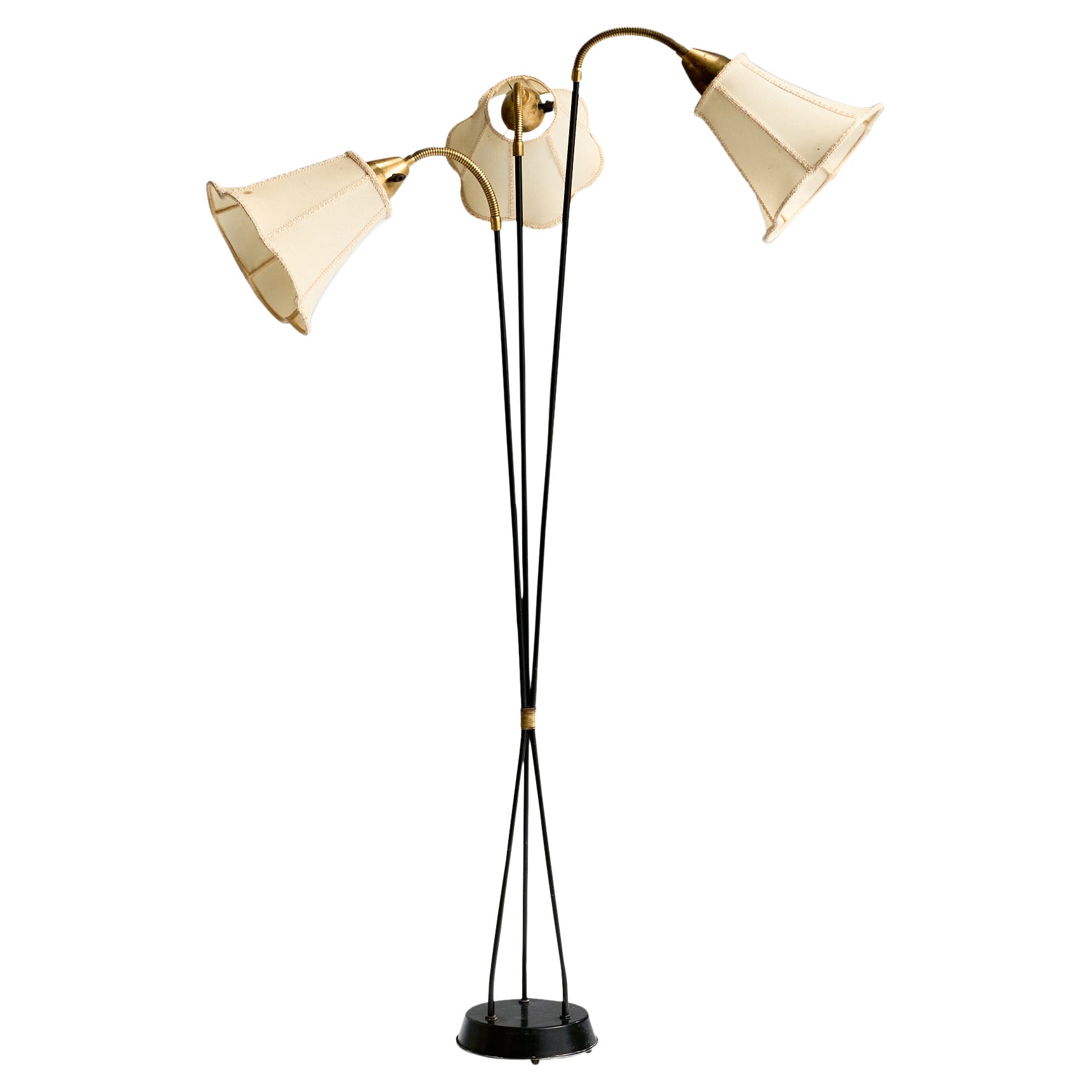 Lampada da terra di design svedese, metallo, ottone, tessuto, Svezia, anni '50