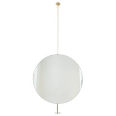 Miroir rond Orbis ajusté au plafond avec cadre en laiton