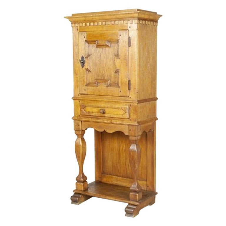 Armadio rustico in Oak della fine del XIX secolo in marrone chiaro
