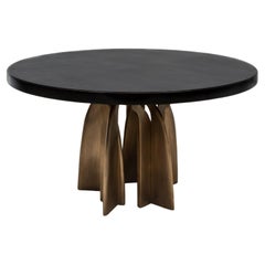 Tavolo da pranzo in Oak nero con ottone patinato bronzo di Kifu Paris IN STOCK