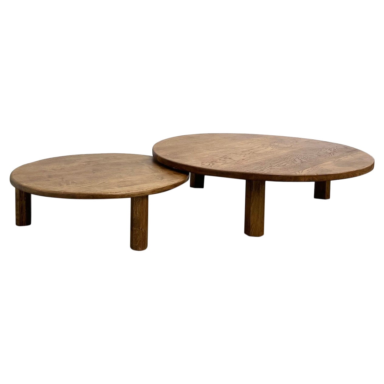 Paar große modernistische dreibeinige französische Couchtische in OAK