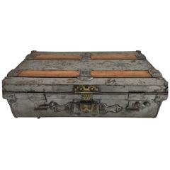 1930s Metal Suitcase 8