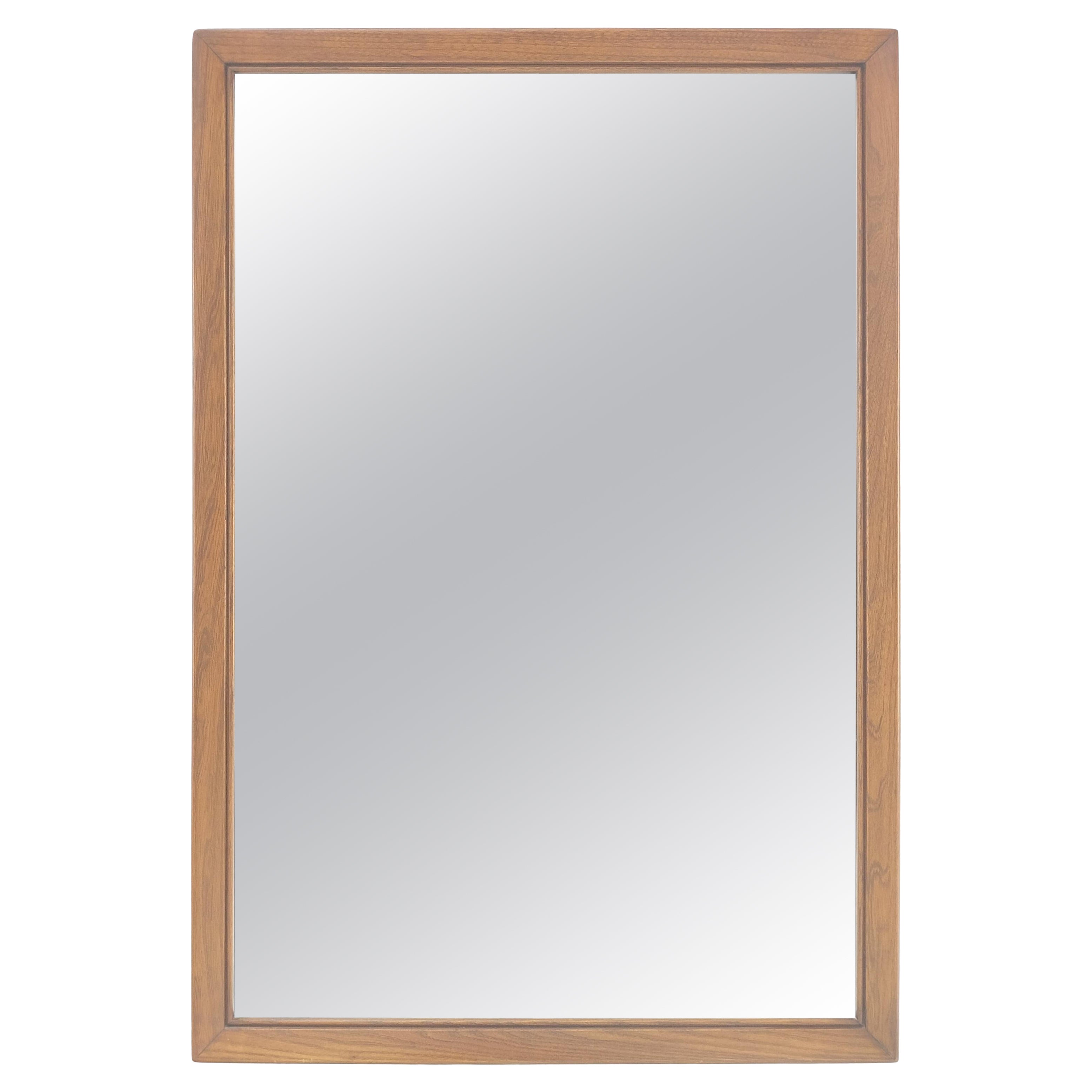 Miroir mural en noyer massif 31x45 avec cadre rectangulaire The Modernity MINT