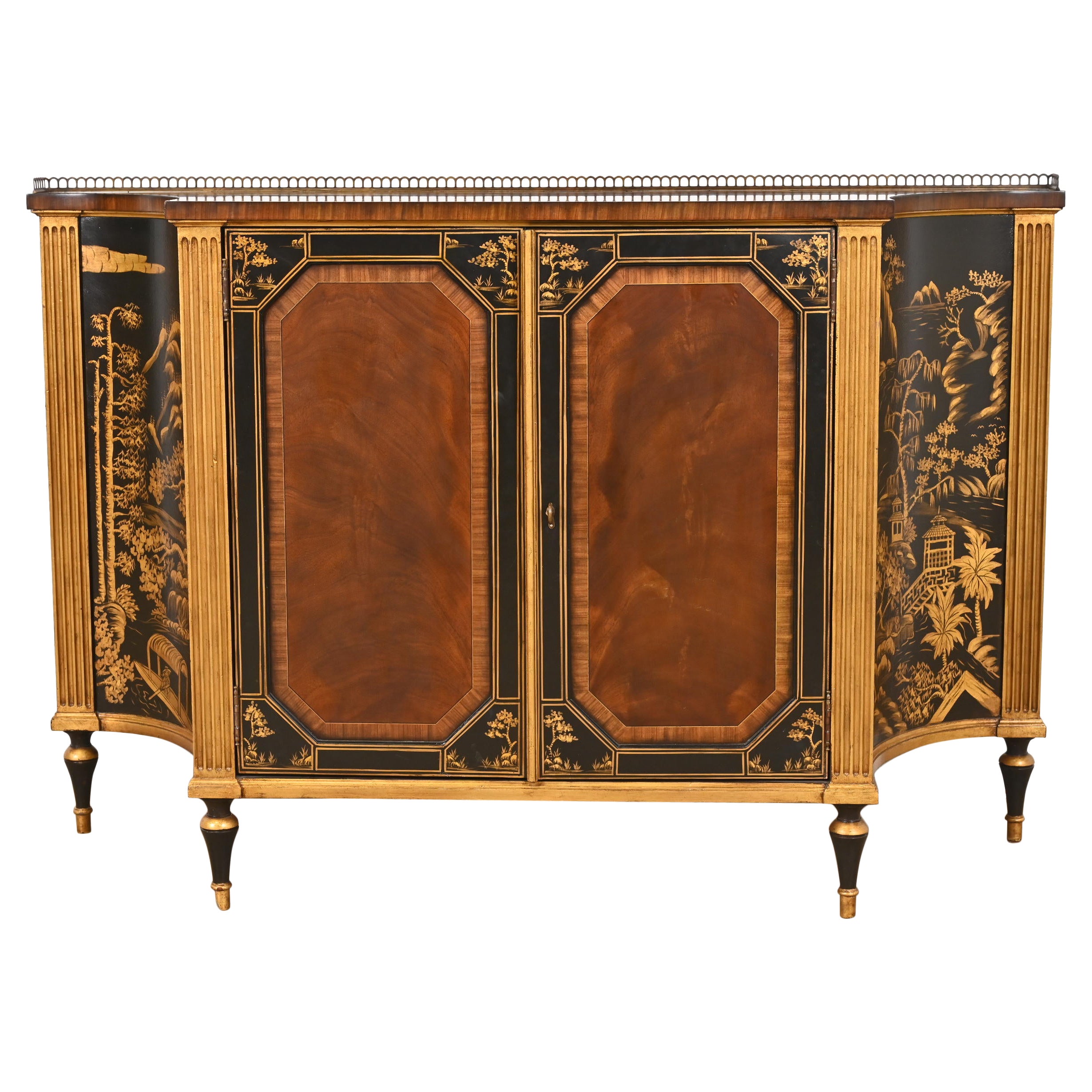 Enfilade en acajou de style Régence française Louis XVI Chinoiserie Drexel Heritage