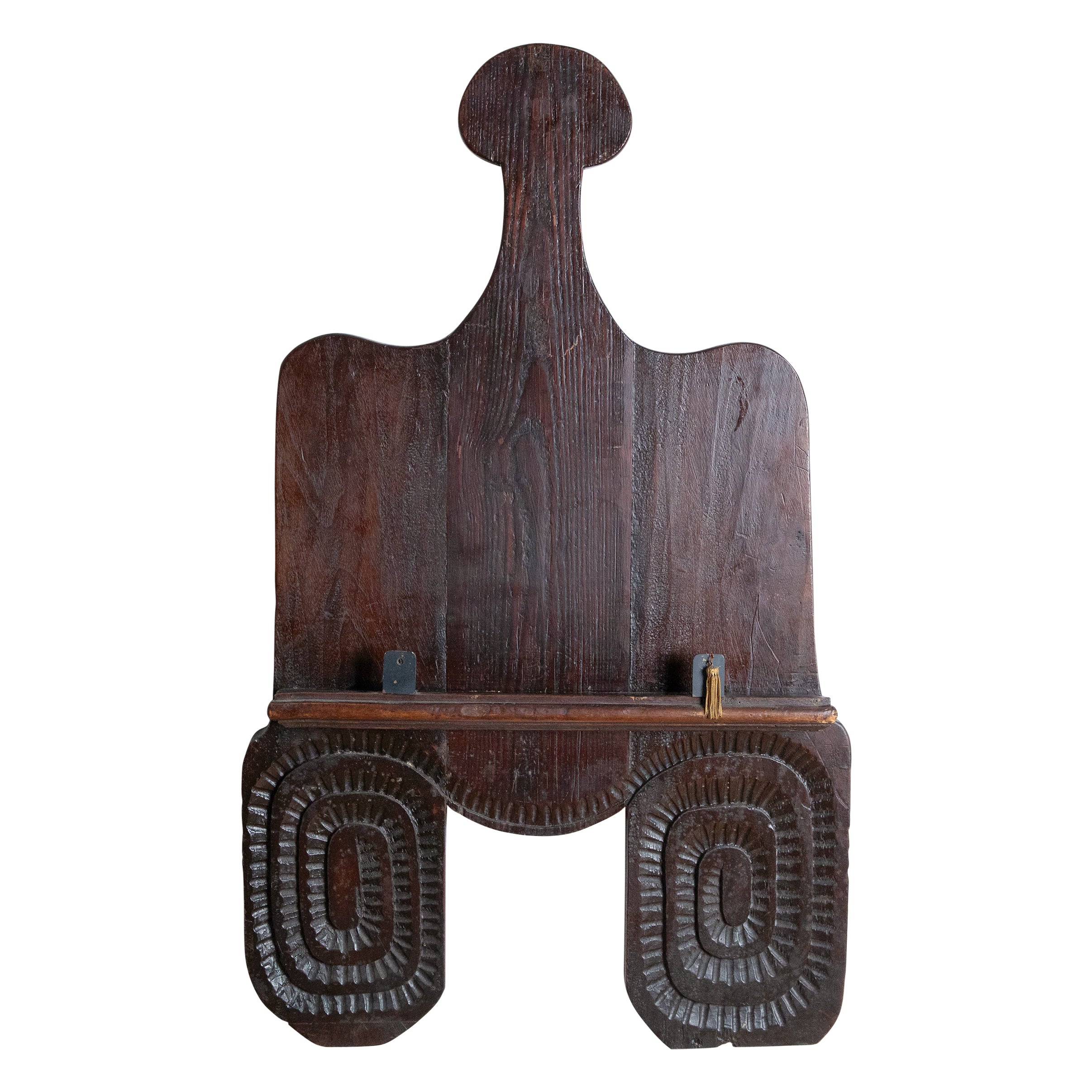 Italian Carved Walnut Wall Easel or Leggio, early 19th century For Sale