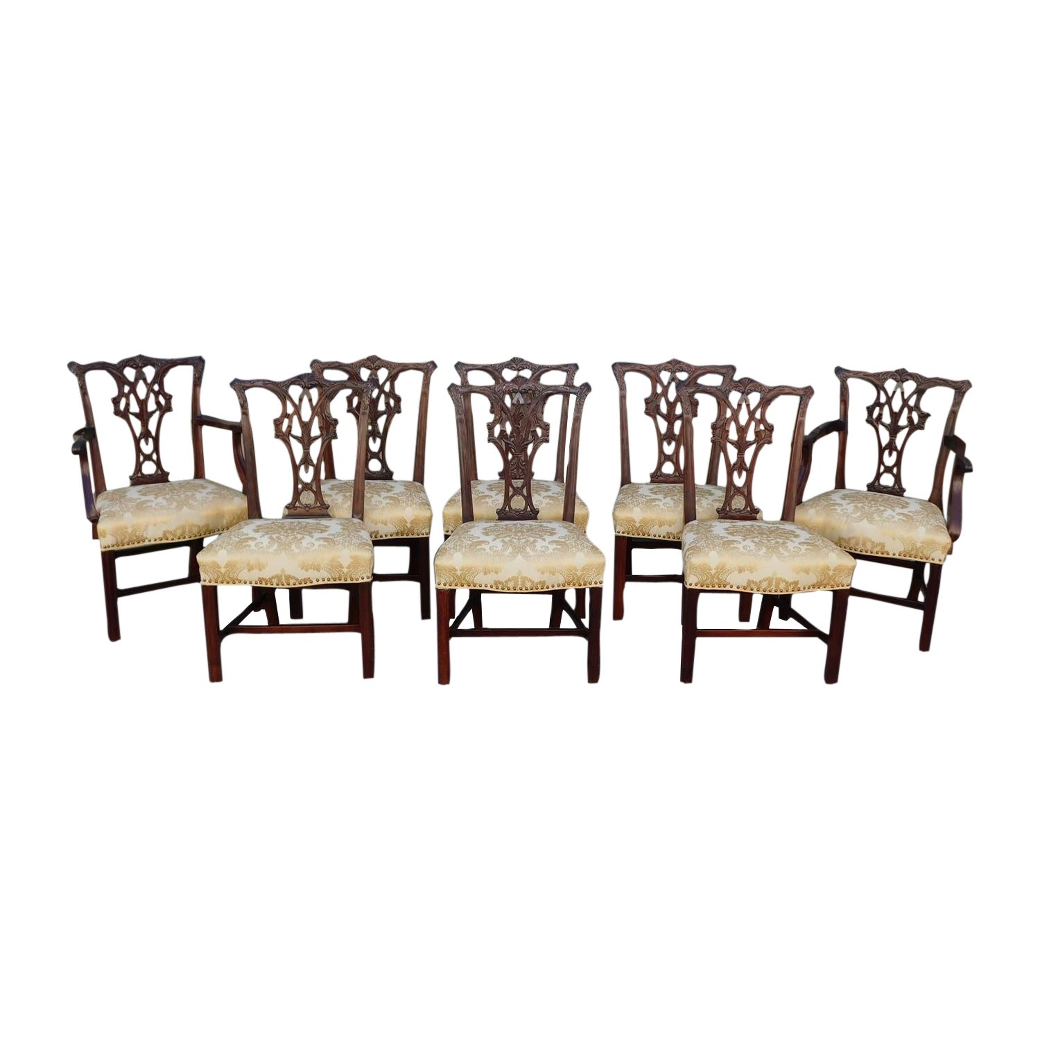 American Chippendale Mahogany Acanthus Foliage Dining Room Chairs, Circa 1790 For Sale