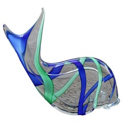 1970 Sculpture en verre de Murano en forme de poisson avec des couleurs bleues et jaunes
