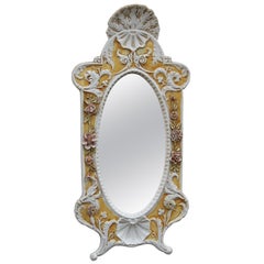 Specchio Italiano in stile Rococo in ceramica del 1950 bianco e Giallo