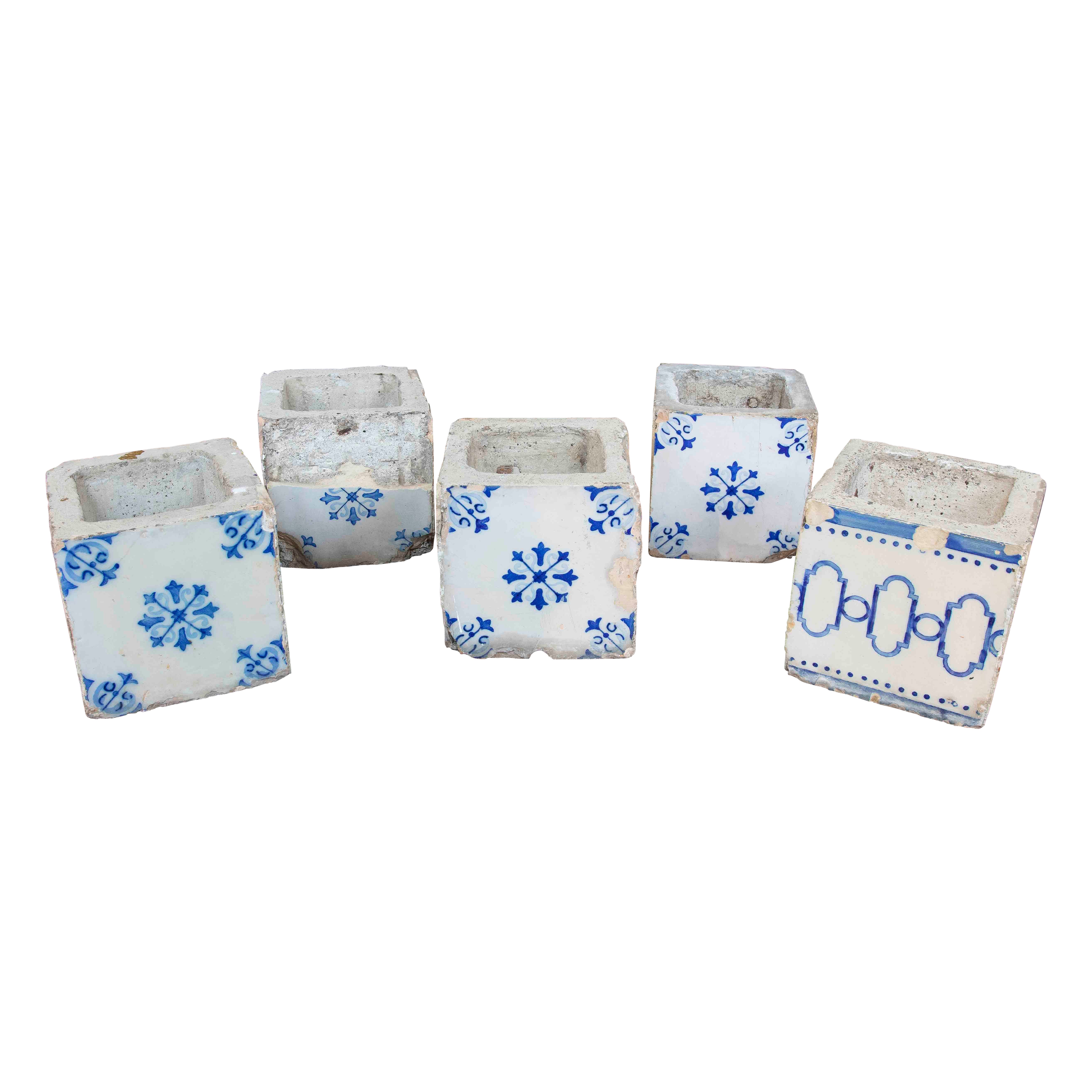 Set di vasi da fiori dipinti a mano del 1875 con piastrelle di ceramica antica in vendita