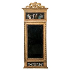 Gustavianischer Giltholzspiegel des 18. Jahrhunderts mit mythologischen Szenen, Stockholm 1780-