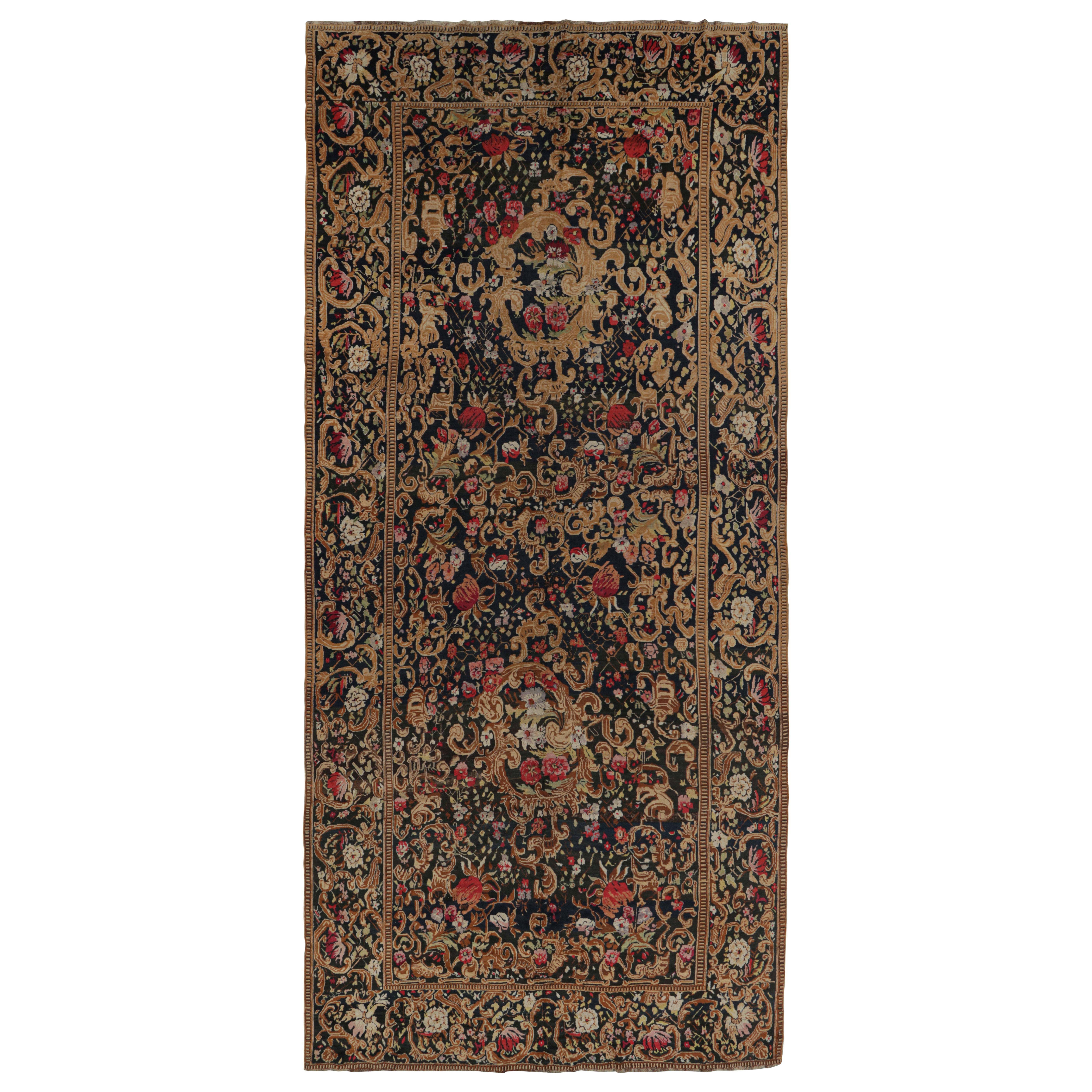 Übergroßer antiker Karabagh-Teppich in Schwarz & Rot mit Blumenmustern - Rug & Kilim im Angebot