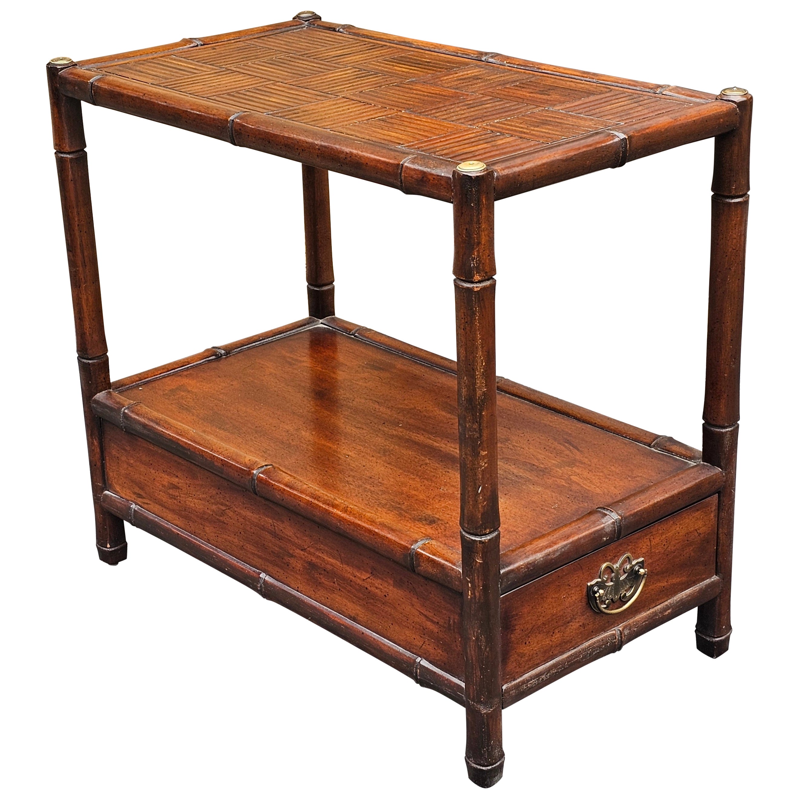 Henredon Fine Furniture Mahagoni-Beistelltisch / Nachttisch aus Kunstbambus