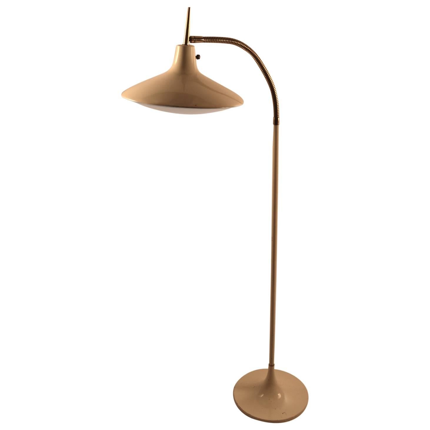 White and Brass B-683 Laurel Floor Lamp, in the style of Gio Ponti For Sale