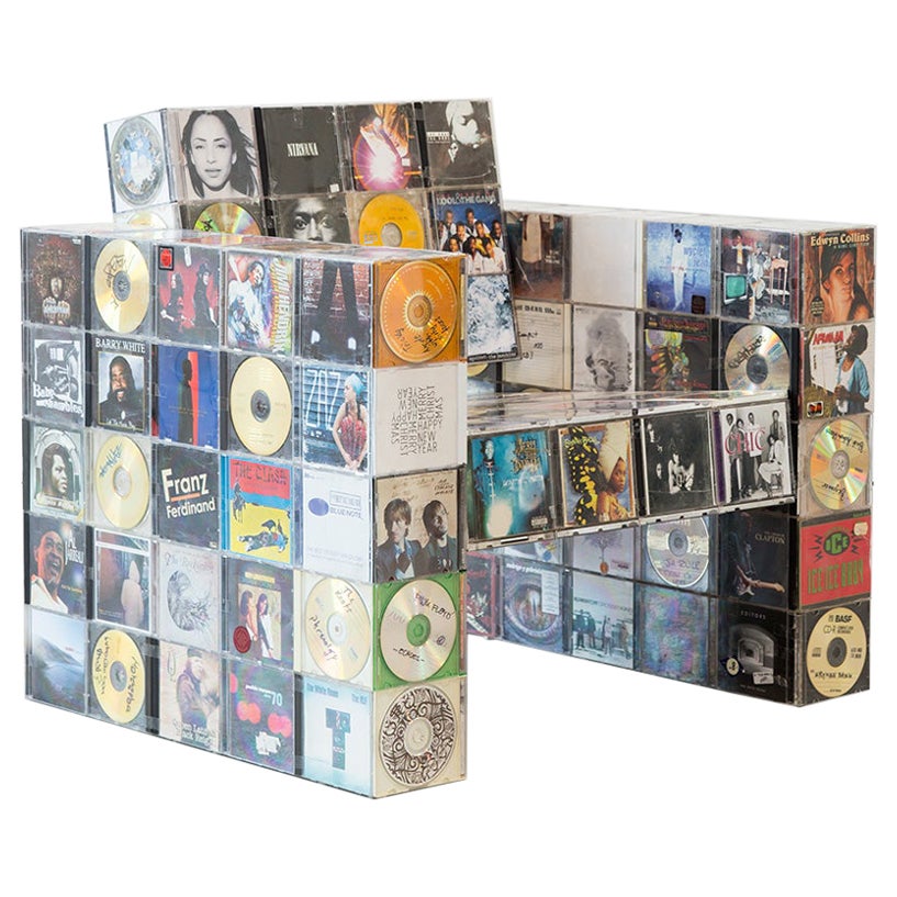 The Audio Chair (Einfache Bearbeitung)-Fusion of Design and Musical Nostalgia von Kevin K im Angebot