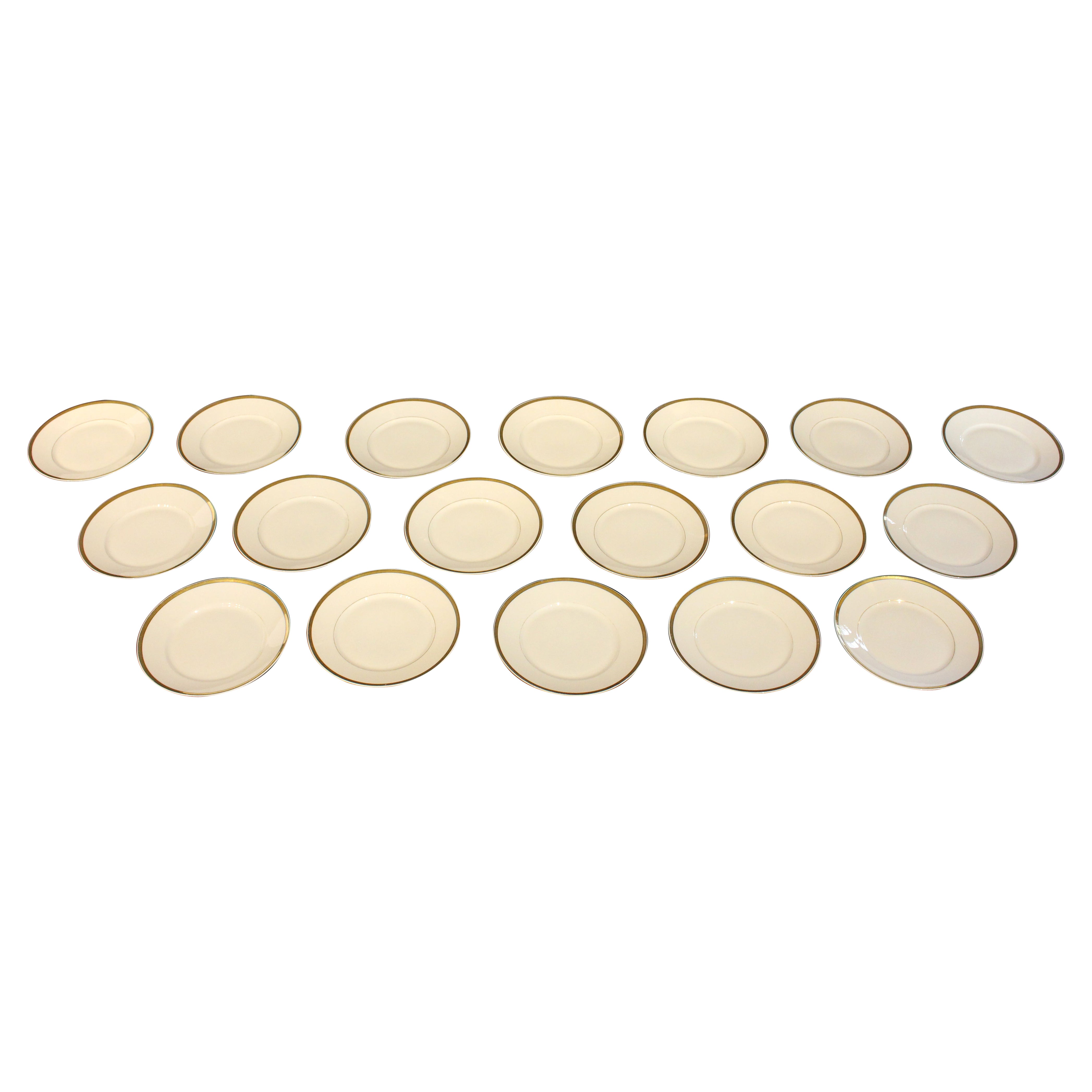 c. 1915-30 Juego de 18 platos de ensalada o postre con diseño "Donatello" de Rosenthal en venta