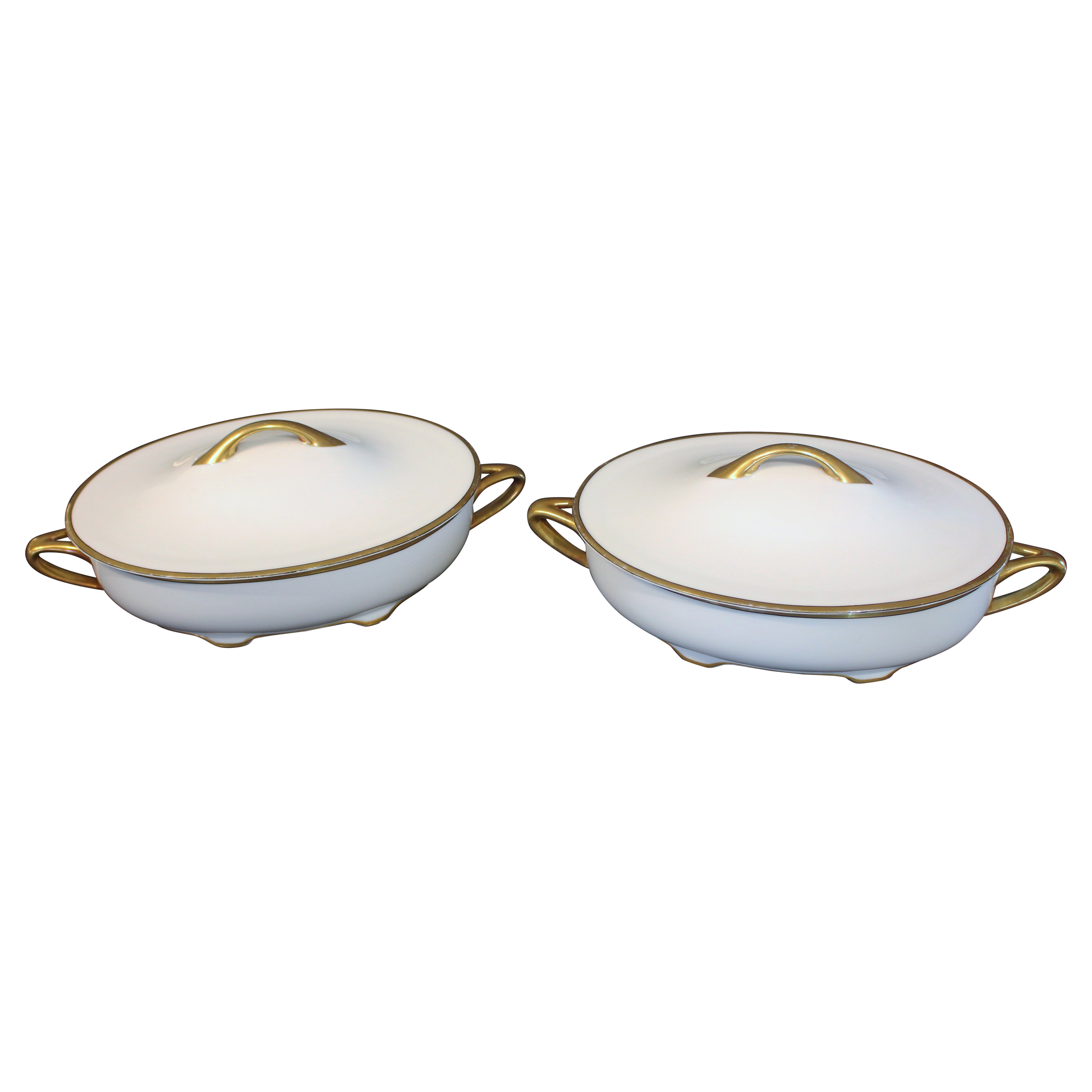 c. 1915-30 Pareja de fuentes cubiertas para verduras con diseño "Donatello" de Rosenthal