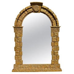 Miroir à frise en bois doré de château romain du 17e siècle par Gustav Carroll