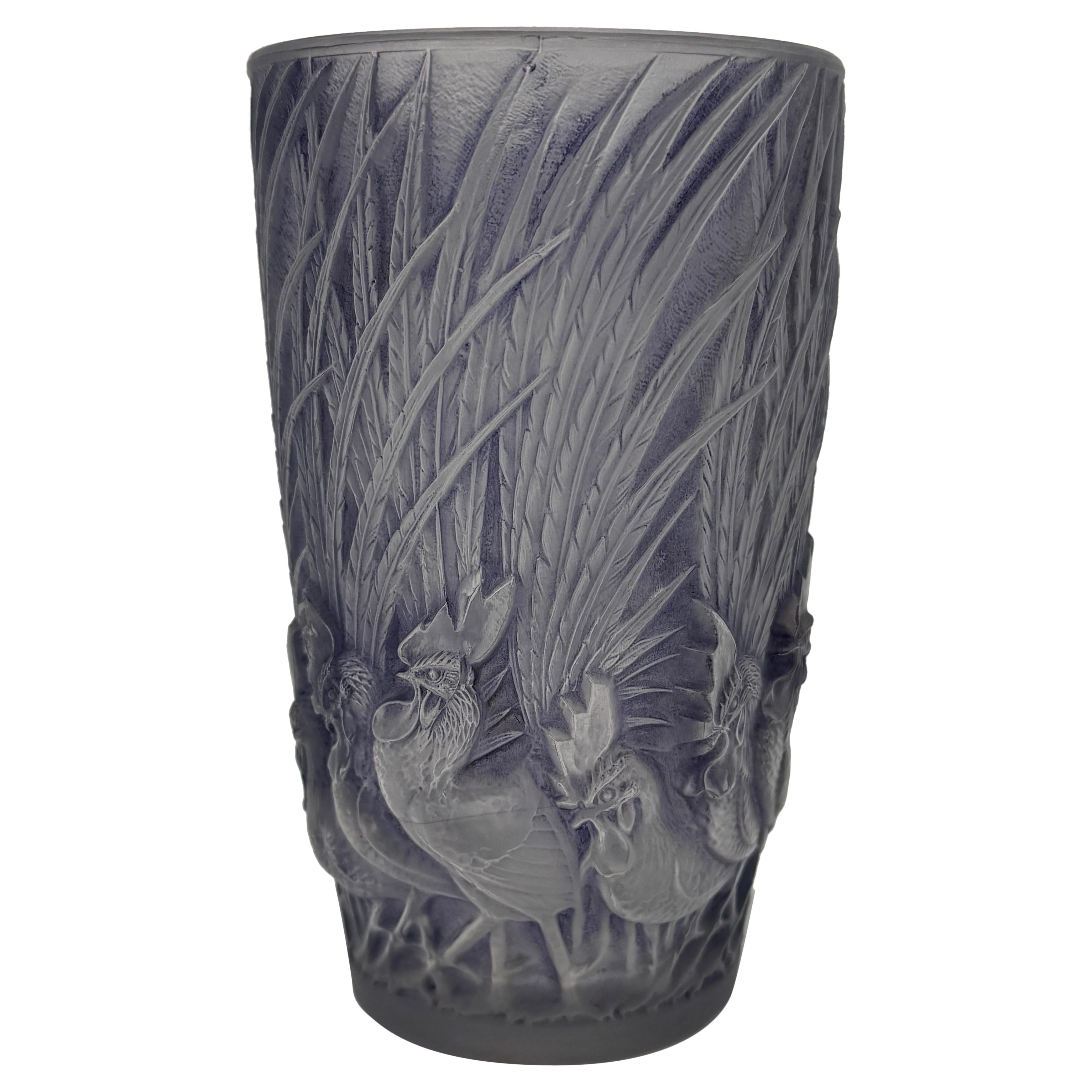 A R.Lalique Art Déco Coqs and Plumes Glass Vase For Sale