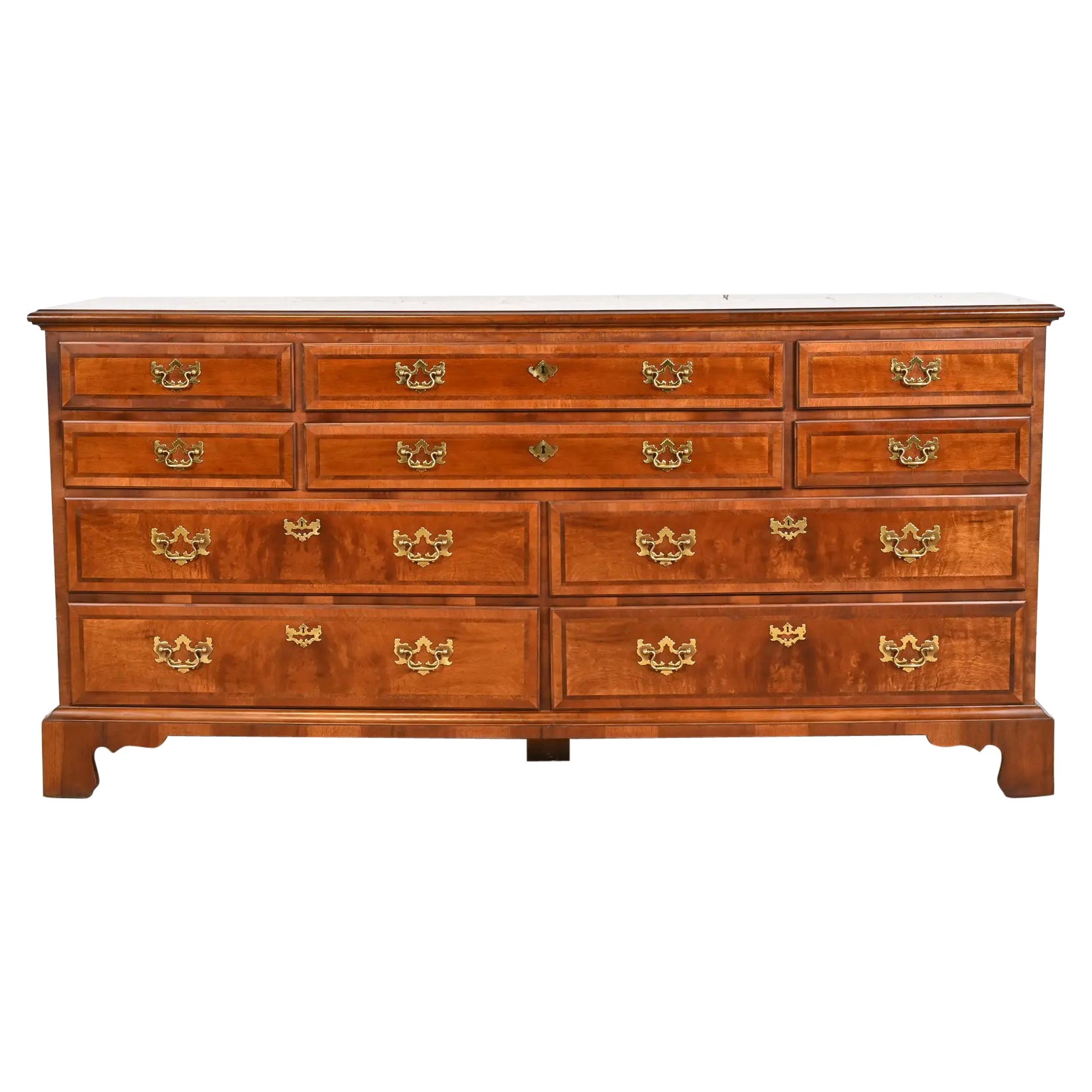 Henredon Georgian Mahagoni und Wurzelholz Zehn-Schubladen-Kombination oder Credenza