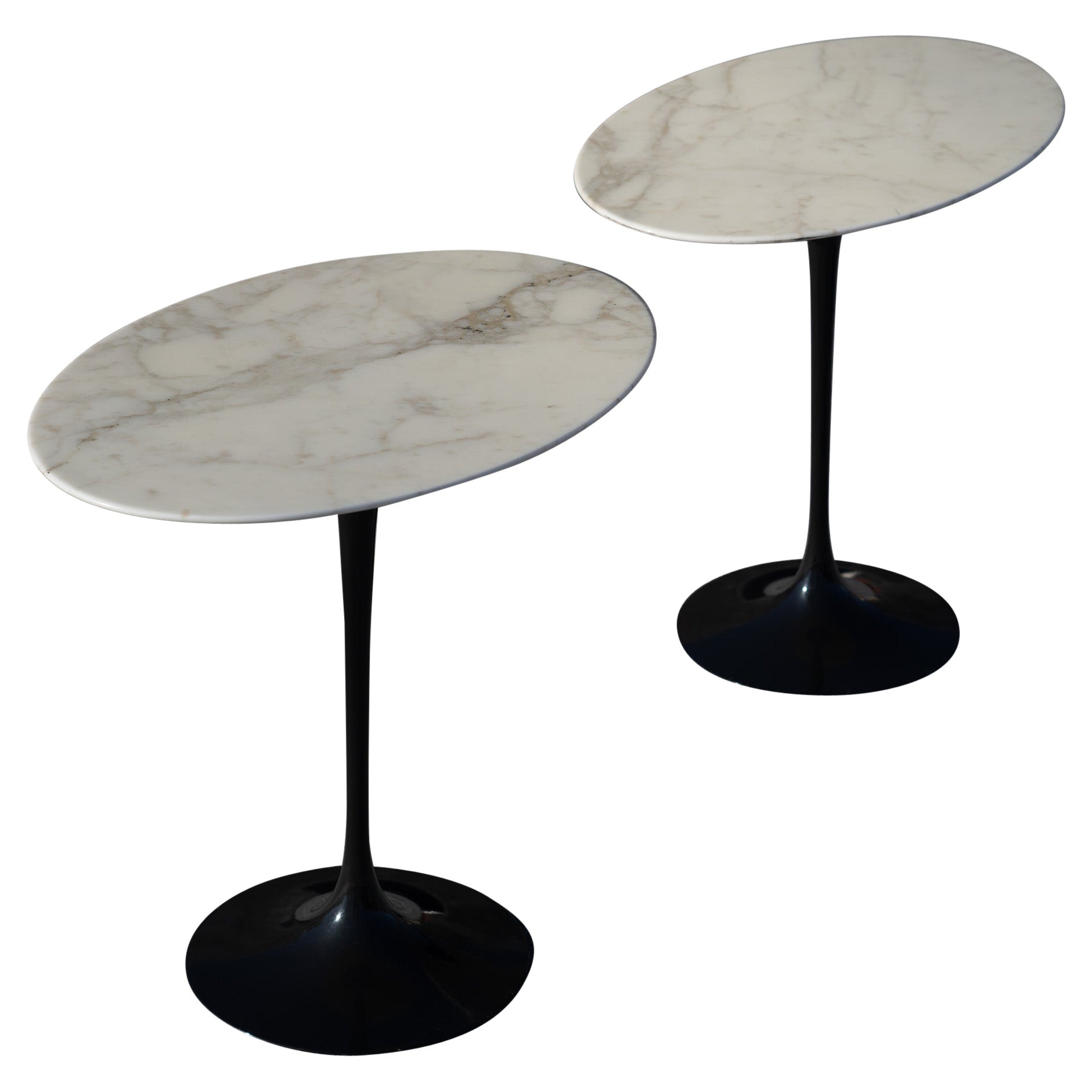 What material did Eero Saarinen use?