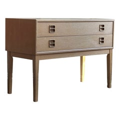 Compact Oak 2-Drawer Unit