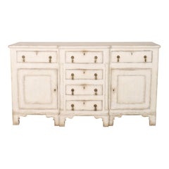 Base de commode nord-galloise peinte