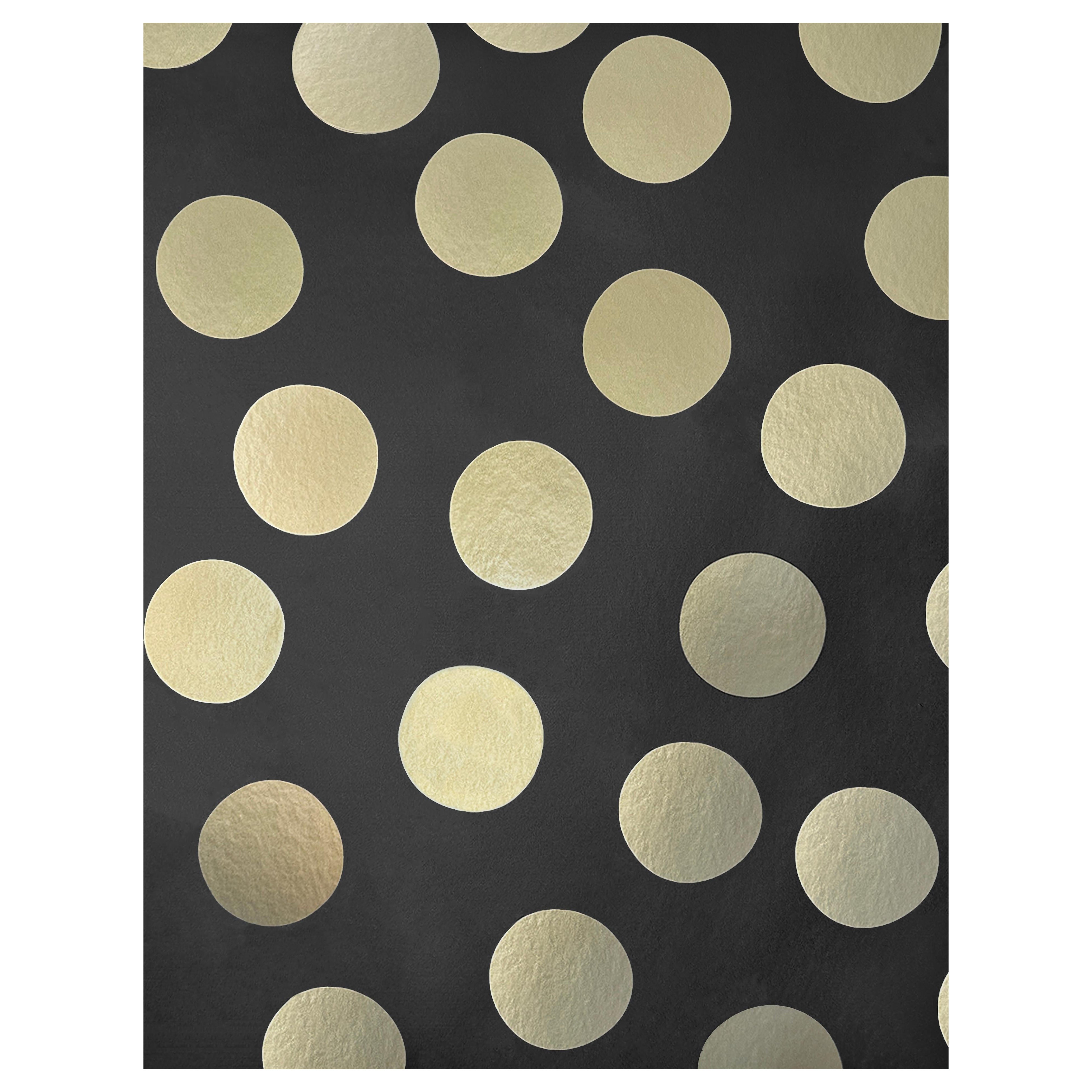 Ying Dot Metallic Typ II Wandteppich in Seina mit Punktmuster