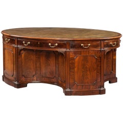 English 19th Century Oval Mahogany and Leather Partners Desk