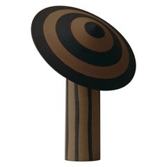 Petite lampe de table danseuse à rayures espacées par Coco Flip