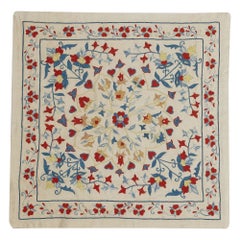 Copricuscino moderno 20 "x21" realizzato in seta. Cuscino ricamato. Cuscino &New