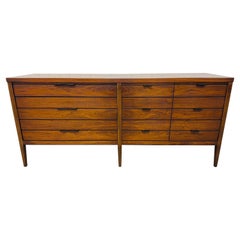 Mid-Century Modern Lane Tuxedo 9-Drawer Walnut Dresser