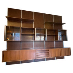 Large modular bookcase mod. E22 by Osvaldo Borsani for Tecno, 1960s