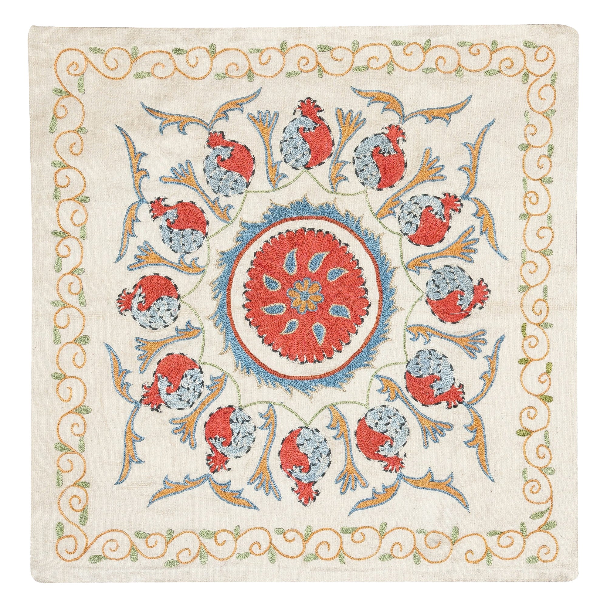 Coussin brodé tout en soie 19 "x20". Couvercle de coussin moderne fait à la main en vente