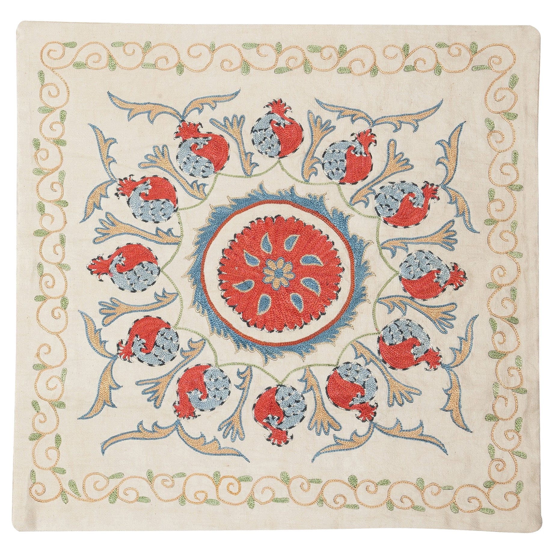 Housse d'oreiller brodée 19 "x20". Décoration intérieure Boho & Chic. Housse de coussin tout en soie