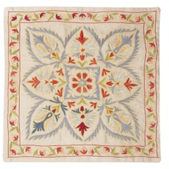 19 "x19" Housse de coussin brodée 100% soie. New Toss Pillow. Oreiller en dentelle Modernity