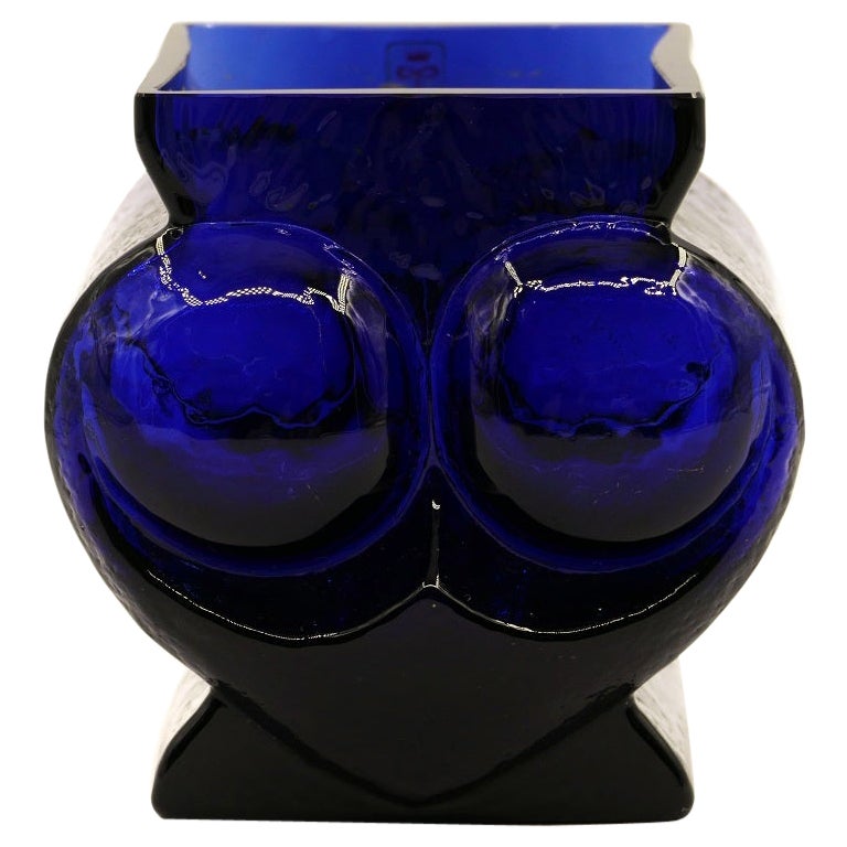 Electric Blue Glass Vase aus elektrischem Glas, Glaskunst Skruf, 1970er Jahre im Angebot