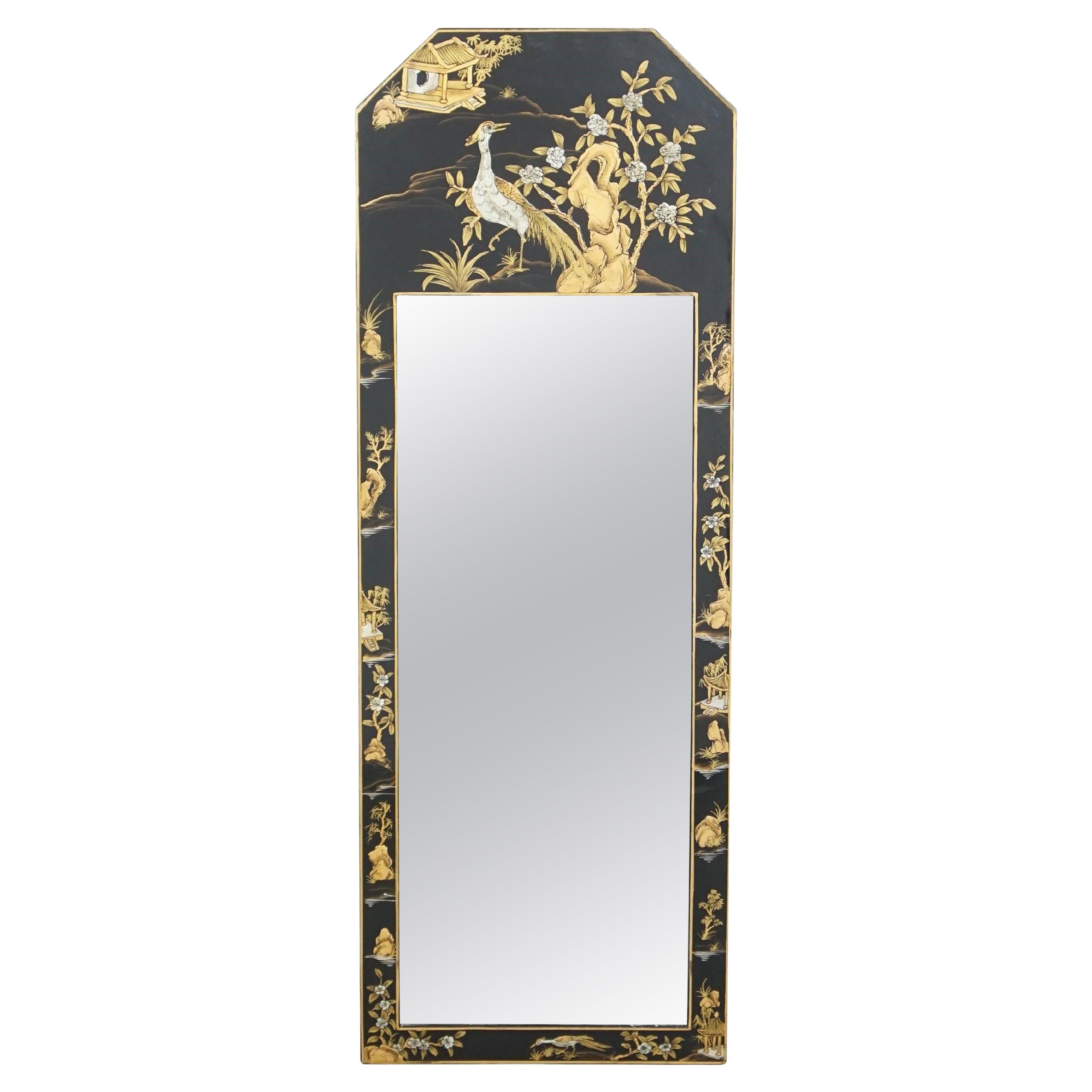 Magnifique miroir chinois d'époque laqué noir avec de superbes dessins colorés