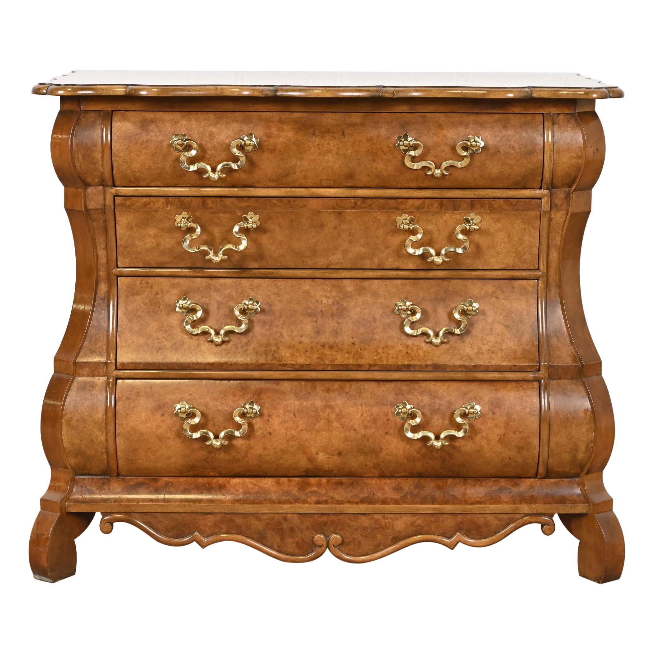 Baker Furniture Niederländische Louis XV.-Bomber-Kommode oder Kommode aus gemasertem Nussbaumholz