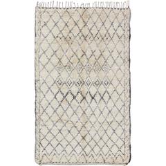 Large Vintage Moroccan Beni Ouarain Rug 7